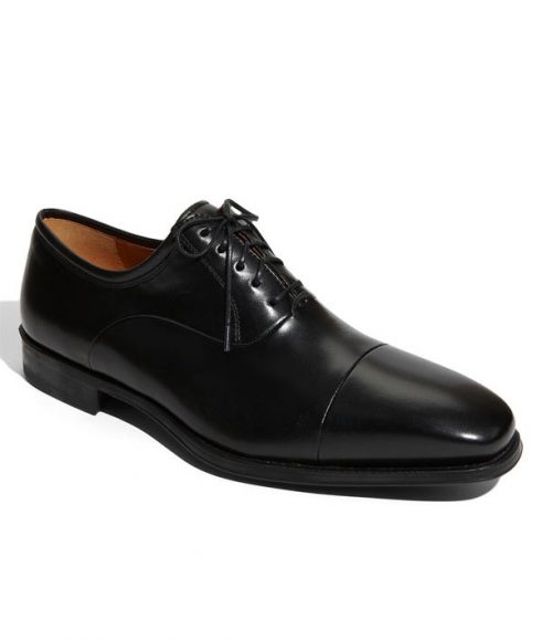 most popular mens shoes right now